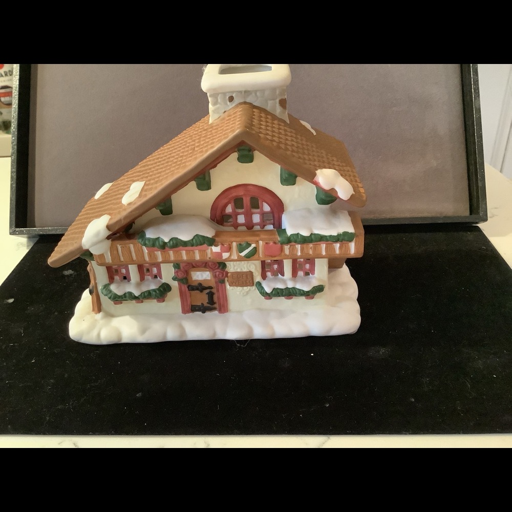 Partylite Eselweiss Swiss Chalet tea light holder
